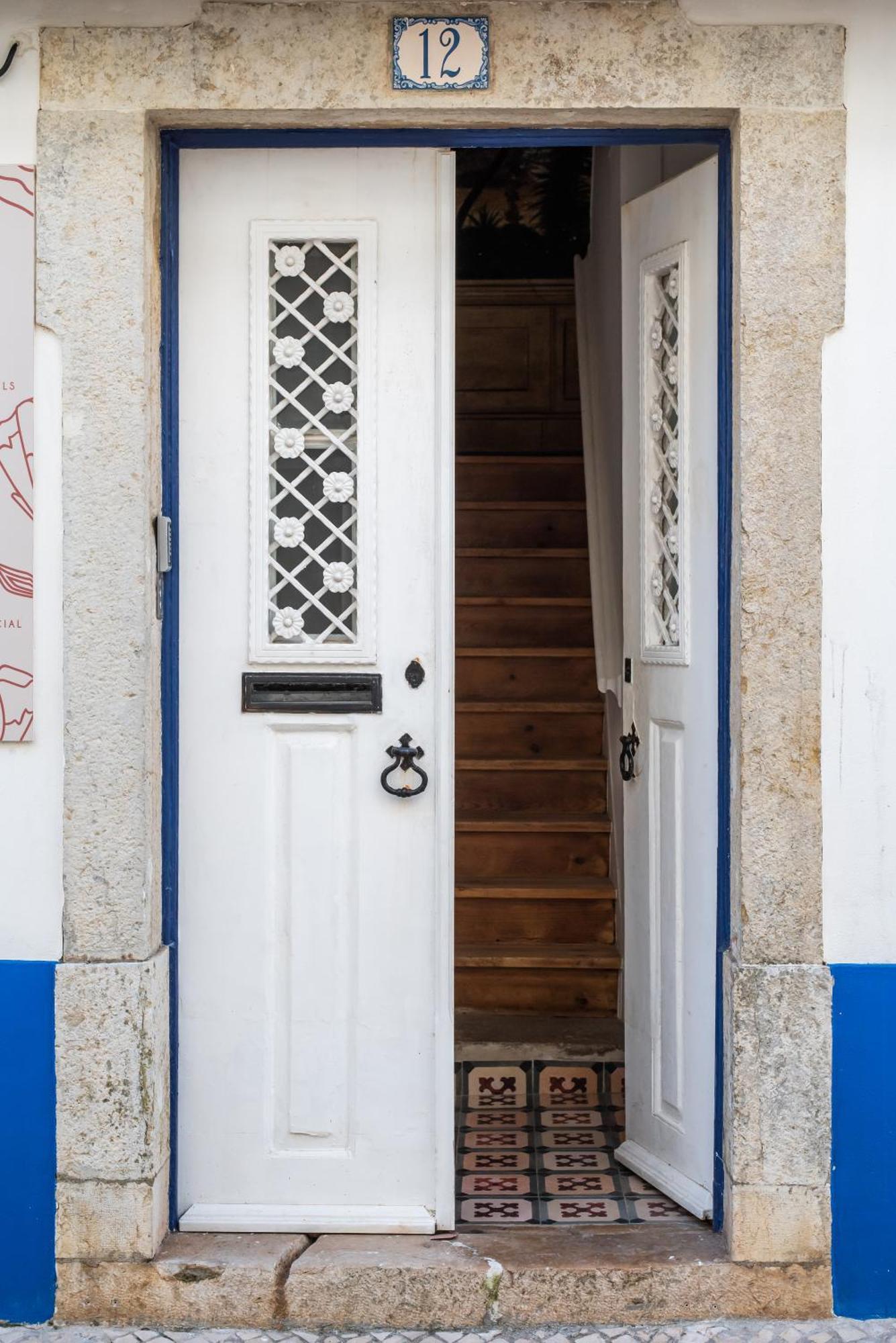 - * Ericeira